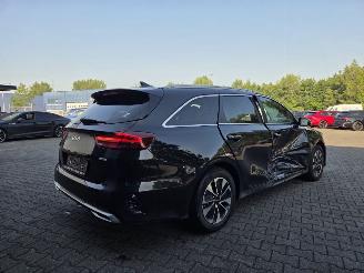 Kia Ceed PLUG-IN  HYBRIDE / AUTOMAAT / 34 DKM picture 5