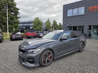 skadebil auto BMW 3-serie M-SPORT / PANO / CAMERA / H.K AUDIO / DRAVITGRAU MET 2021/3