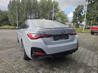 BMW i4 M-50 400KW  X-Drive / PANO / HEAD UPP / BROOKLYN GRAU picture 4