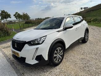 skadebil auto Peugeot 2008 1.2 PureTech Active clima navi nap 2022/1