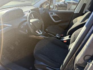 Peugeot 2008 1.2 PureTech Active nieuwe apk picture 8