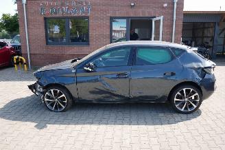Schadeauto Seat Leon FR 2023/7