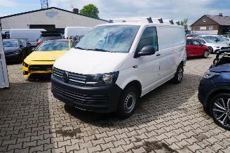 krockskadad bil bedrijf Volkswagen Transporter T6 4-MOTION 2017/3