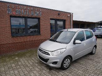 krockskadad bil auto Hyundai I-10  2013/4
