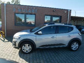 krockskadad bil auto Dacia Sandero STEPWAY 2023/11