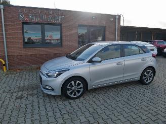 skadebil auto Hyundai I-20  2017/6