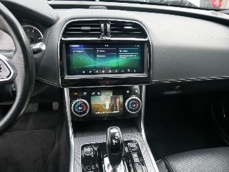 Jaguar XF R DYNAMIC MOTORSCHADE picture 15