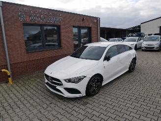 krockskadad bil auto Mercedes Cla-klasse CLA 220 D SHOOTING BRAKE AMG 2022/1