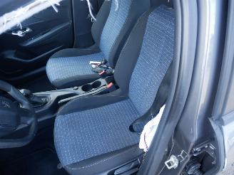 Peugeot 208 LIKE picture 11