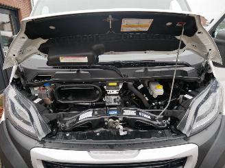 Peugeot Boxer L1H1 MOTORSCHADE.LOOPT WEL MAAR ONREGELMATIG picture 5