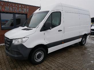 Mercedes Sprinter 317 CDI L2H2 picture 2