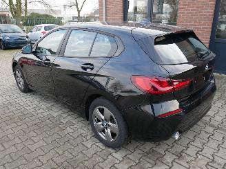 BMW 1-serie 116 d ADVANTAGE LED VIRTUAL COCKPIT. picture 5