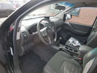 Nissan Navara KING CAB 4x4 picture 11