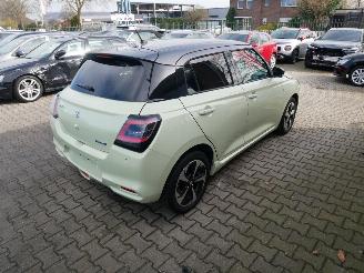 Suzuki Swift DUALJET HYBRIDE COMFORT LED AUTOMAAT picture 3