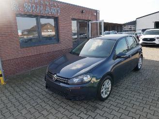 Schadeauto Volkswagen Golf  2009/10