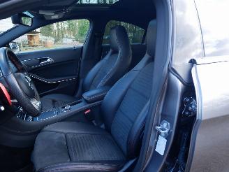 Mercedes Cla-klasse CLA 200 D AMG PANORAMADAK LED ALCANTARA picture 7