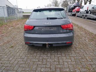 Audi A1 PANORAMADAK picture 5