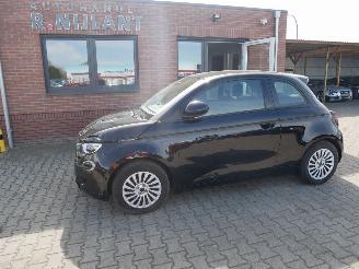 krockskadad bil auto Fiat 500E LA PRIMA 2024/6