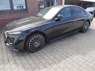 Mercedes E-klasse E 220 CDI AMG PREMIUM PANORAMADAK ALCANTARA LED  360° HUD picture 2