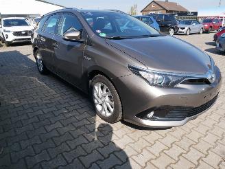 Toyota Auris Touring Sports COMFORT HYBRIDE picture 4