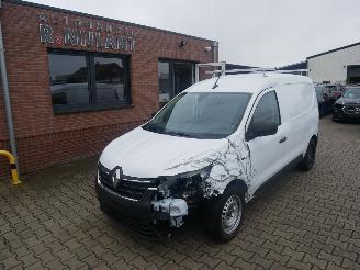 krockskadad bil bedrijf Renault Express  2024/8