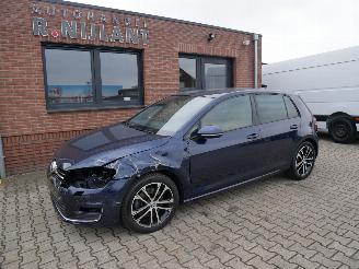 krockskadad bil auto Volkswagen Golf HIGHLINE BMT LEER XENON 2014/11
