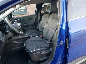 Renault Captur E-TECH  PLUG-IN HYBRID 160 E picture 12