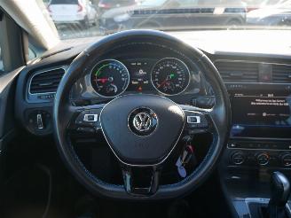 Volkswagen Golf e picture 13