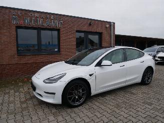 damaged passenger cars Tesla Model 3 LONG RANGE DUAL AWD PANORAMADAK LEER 2020/11