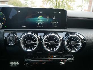 Mercedes A-klasse A 200 D AMG LINE ALCANTARA picture 14