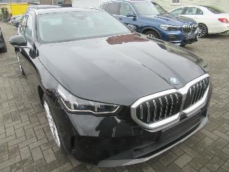 BMW i5 i5 E-Drive40 AUT. Touring  Navi Leer Camera Led StoelVerwarming..... 2024/8