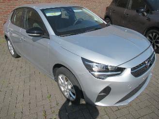 Schadeauto Opel Corsa 1.2B Edition 13.590km!!  Airco CruiseControl Parktronic Navigatie-Voorbereid 2023/1