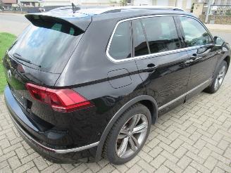 Volkswagen Tiguan 1.5TSI 150pk DSG-Aut. R-LINE Climatronic Leer Navi Panorama-D Camera ..... picture 3