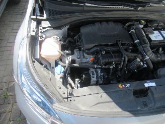 Kia Xceed 1.0T 120Pk 22.000km!! Climatronic Halfleer Navi Camera Keyless-Go ..... picture 13