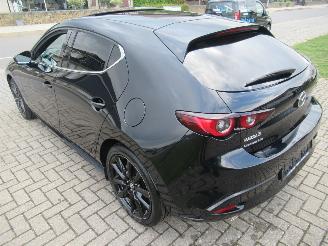 Schadeauto Mazda 3 2.0 e-Skyactiv-X 186pk M-Hybrid Climatronic Leer Navi SchuifDak Bose-Sound Headup-Display StoelVerwarming E.Memory Stoel 2023/4