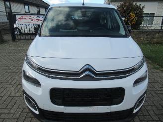 Unfallwagen Citroën Berlingo 1.5BlueHdi 100 5-Zits  Airco  Navi  CruiseControl  2xSchuifdeur 20.200KM!! 2024/1