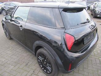 Unfallwagen Mini Cooper Cooper C 1.5 Aut. 7.817km!! Climatronic HalfLeer Navi Camera Panorama-D Head-Up Stoel/Stuur-Verwarming... 2024/12