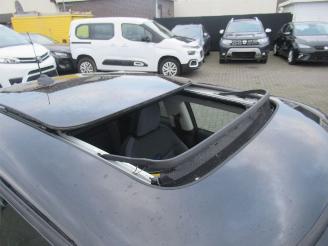 Mini Cooper Cooper C 1.5 Aut. 7.817km!! Climatronic HalfLeer Navi Camera Panorama-D Head-Up Stoel/Stuur-Verwarming... picture 16