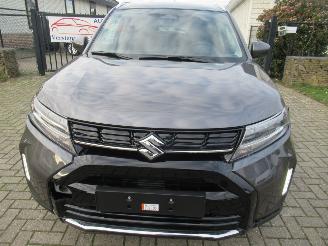 Unfallwagen Suzuki Vitara 1.4 Aut Hybrid Climat Navi Camera StoelVerwarming..... 2025/10