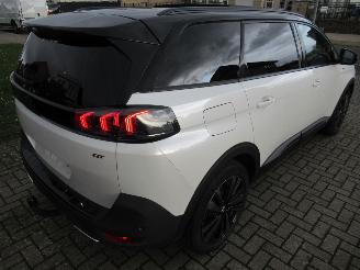 skadebil auto Peugeot 5008 PureTech 130 AUT.   GT    HalfLeer Navi Camera Panorama/SchuifDak..... 2022/3