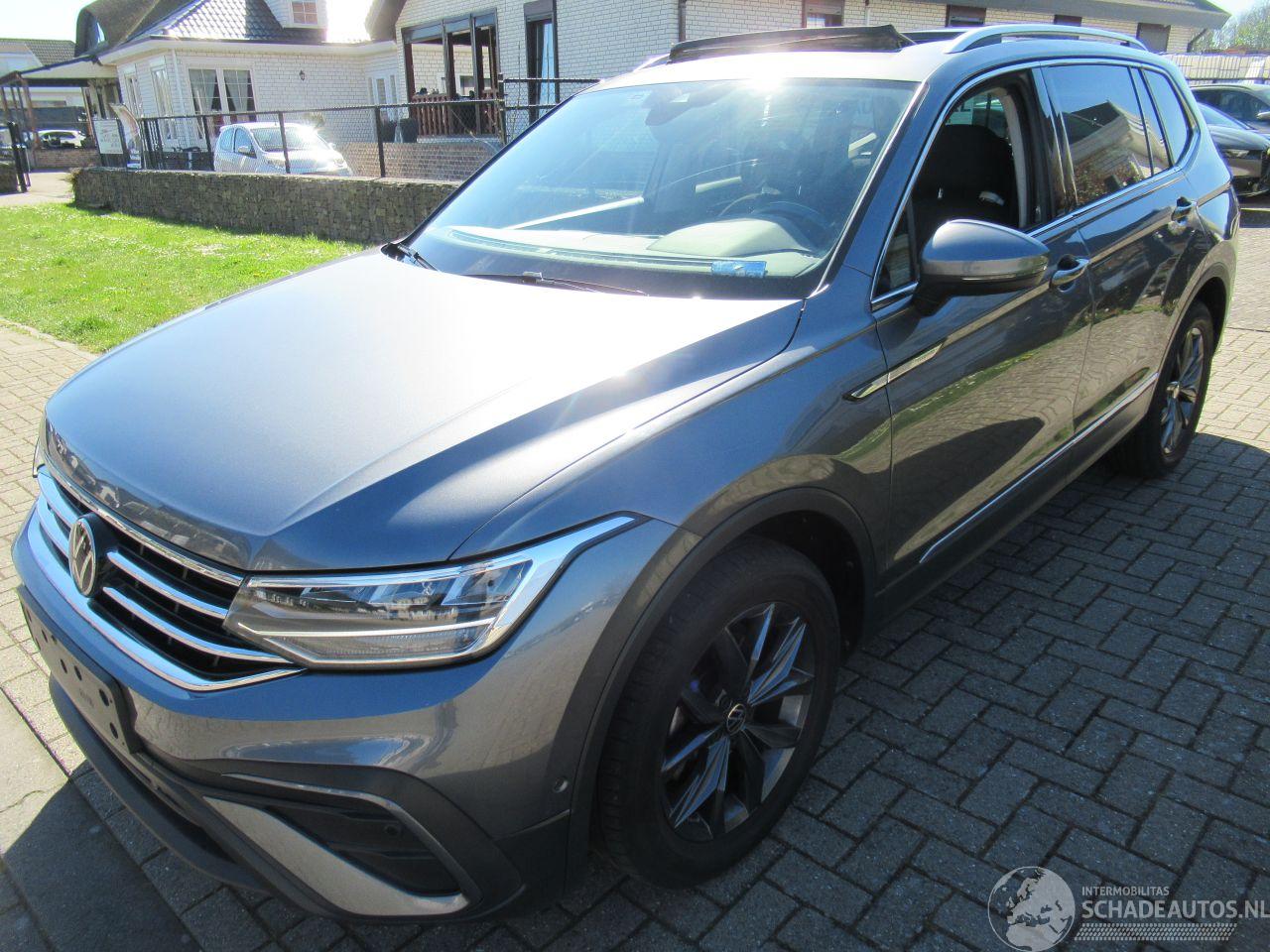 Volkswagen Tiguan Allspace 2.0TDI 45.020km!! Climat Navi Camera Panorama-Schuifdak.....