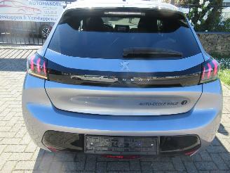 Peugeot 208 1.5 BlueHdi 100 Allure  Climatronic Navi Camera CruiseControl..... picture 5