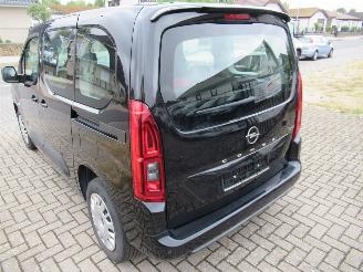 skadebil auto Opel Combo Combo Life 1.2T 22.800km 5-zits Airco Navi Camera CruiseControl VirtualCockpit 2024/10