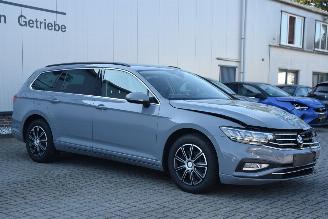 krockskadad bil auto Volkswagen Passat Volkswagen Passat Variant Business, DSG, Navi, Kamera, AHK 2022/8
