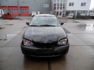 krockskadad bil auto Toyota Avensis  2002/2