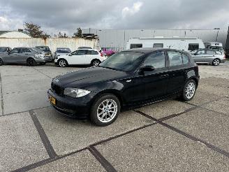 damaged passenger cars BMW 1-serie 116i 2008/11
