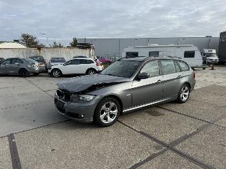 skadebil auto BMW 3-serie 316i Touring Business Line 2010/5