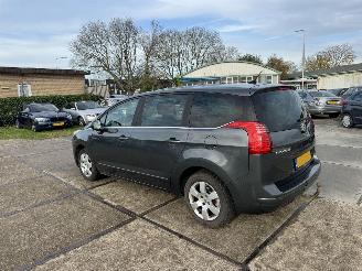 Peugeot 5008 1.6 THP Family 7p picture 4