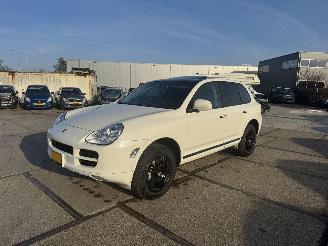Unfallwagen Porsche Cayenne 4.5 S 2004/3