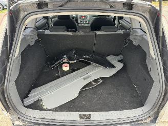 Ford Focus 1.6 Wagon picture 13